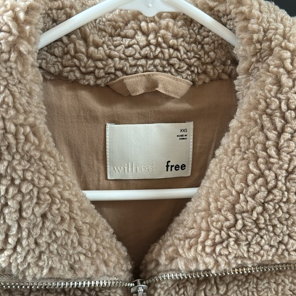 Aritzia Wilfred free Teddy bomber jacket - Picture 3 of 3